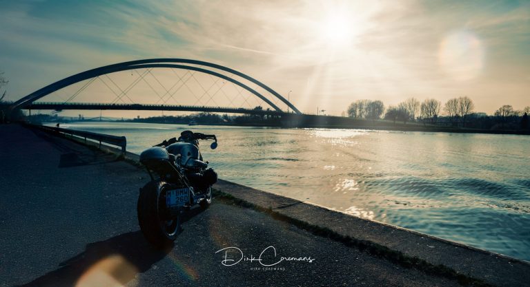 BMW-R-nine